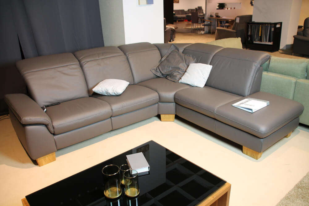 Steinpol - Polsteria MESSINA - Ecksofa mit motorischer Relaxfunktion in Leder taupe